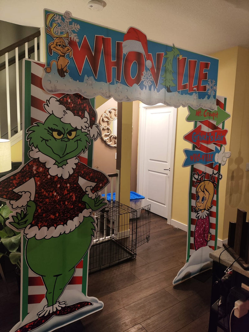 GRINCH CHRISTMAS ARCH ENTRANCE