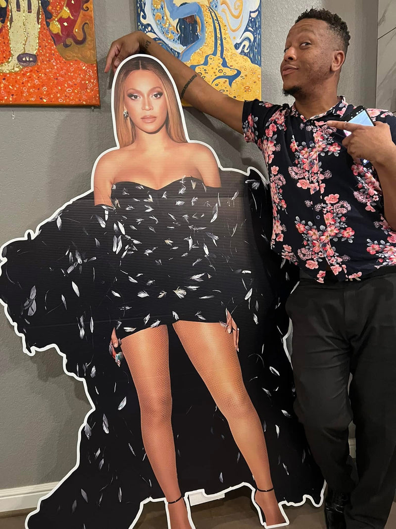 LIFE SIZE CUT OUTS